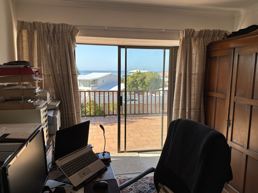 4 Bedroom Property for Sale in Hartenbos Central Western Cape